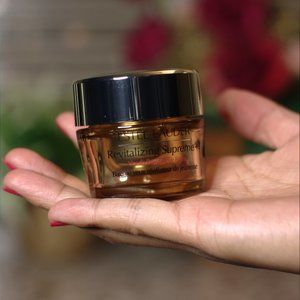 NEW - Estée Lauder Revitalizing Supreme+ Youth Power Eye Balm - 15ml
